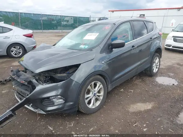 1FMCU9GD0KUC22429 2019 FORD ESCAPE - Image 2