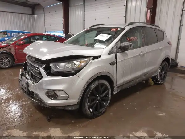 1FMCU9GD0KUC33799 2019 FORD ESCAPE - Image 2