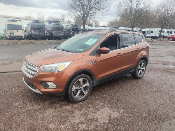 1FMCU9GD1HUA08302 2017 FORD ESCAPE - Image 2