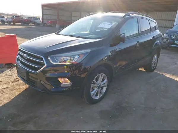 1FMCU9GD1HUA14679 2017 FORD ESCAPE - Image 2
