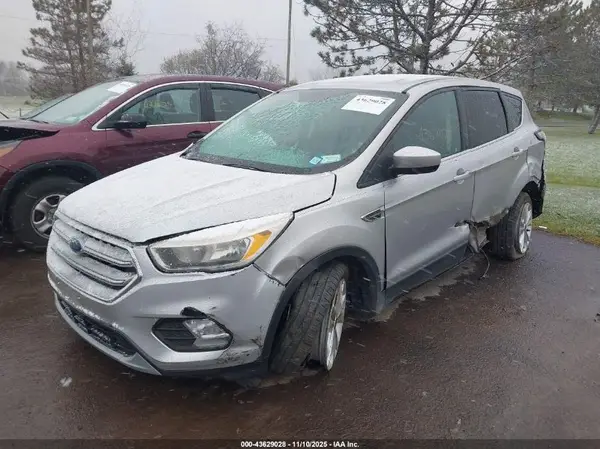 1FMCU9GD1HUA17646 2017 FORD ESCAPE - Image 2