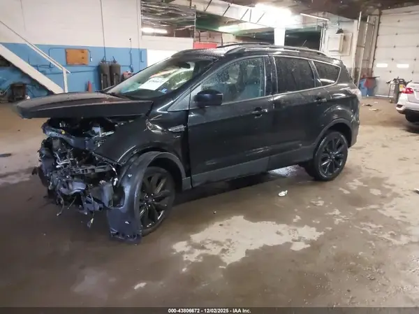 1FMCU9GD1HUA35404 2017 FORD ESCAPE - Image 2