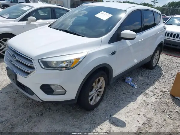 1FMCU9GD1HUA52607 2017 FORD ESCAPE - Image 2