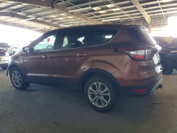 1FMCU9GD1HUA82352 2017 FORD ESCAPE - Image 2