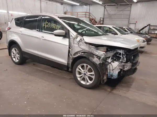 1FMCU9GD1HUA85350 2017 FORD ESCAPE - Image 1
