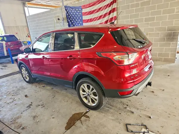 1FMCU9GD1HUA89947 2017 FORD ESCAPE - Image 2