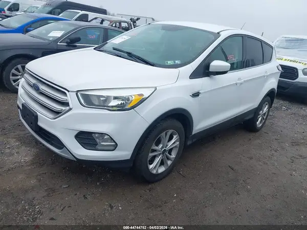 1FMCU9GD1HUB00011 2017 FORD ESCAPE - Image 2