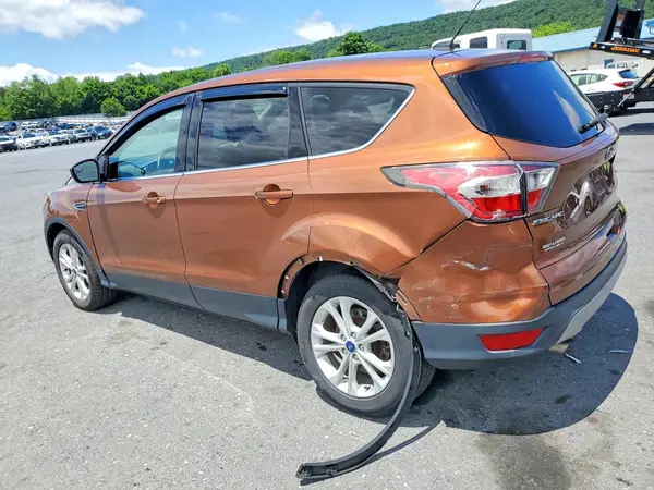 1FMCU9GD1HUB11915 2017 FORD ESCAPE - Image 2