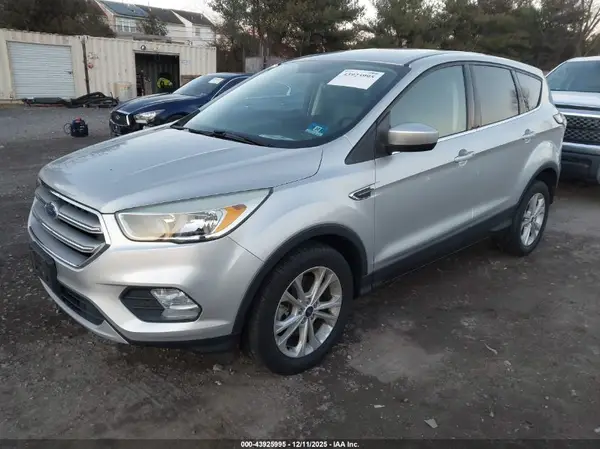 1FMCU9GD1HUB34725 2017 FORD ESCAPE - Image 2