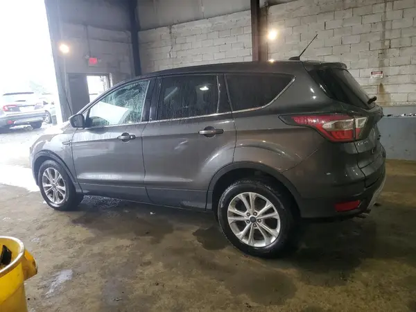 1FMCU9GD1HUB50620 2017 FORD ESCAPE - Image 2