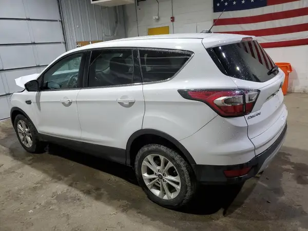 1FMCU9GD1HUB55624 2017 FORD ESCAPE - Image 2