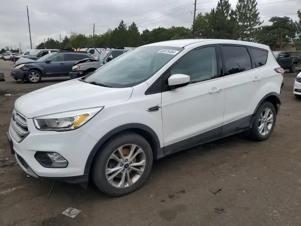 1FMCU9GD1HUB68261 2017 FORD ESCAPE - Image 1