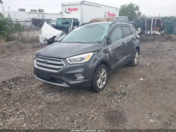 1FMCU9GD1HUB94004 2017 FORD ESCAPE - Image 2