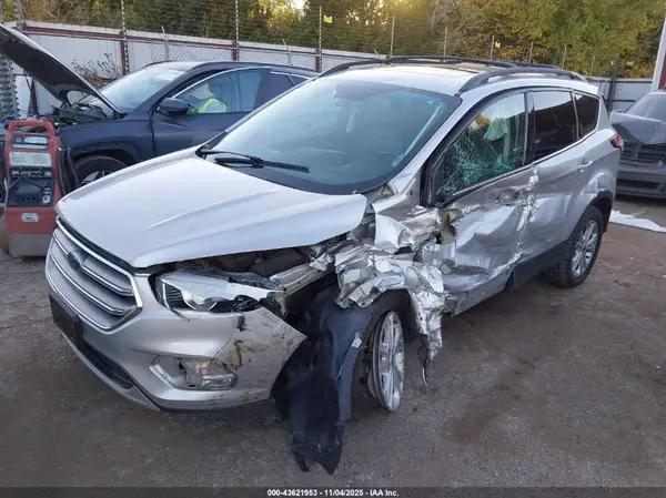 1FMCU9GD1HUB94858 2017 FORD ESCAPE - Image 2