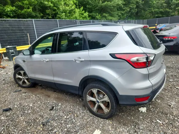 1FMCU9GD1HUC16678 2017 FORD ESCAPE - Image 2