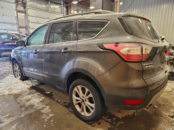 1FMCU9GD1HUC47736 2017 FORD ESCAPE - Image 2