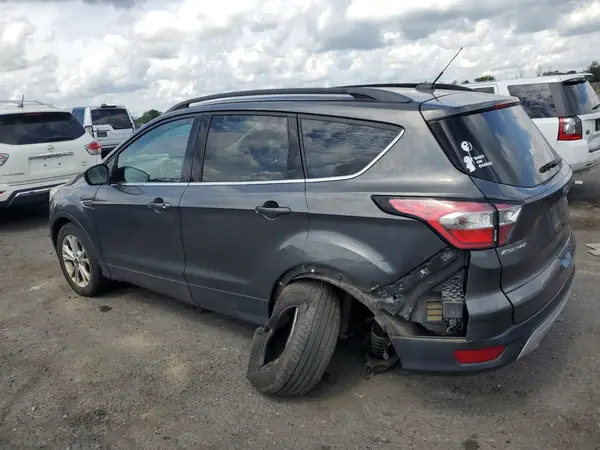 1FMCU9GD1HUC62639 2017 FORD ESCAPE - Image 2