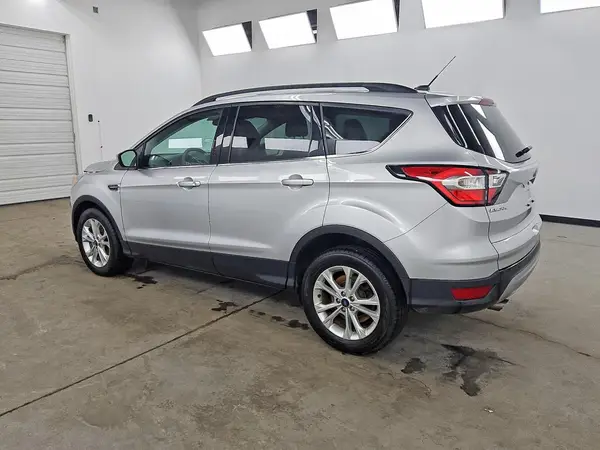 1FMCU9GD1HUC82440 2017 FORD ESCAPE - Image 2