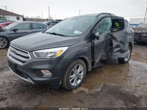 1FMCU9GD1HUD33208 2017 FORD ESCAPE - Image 2