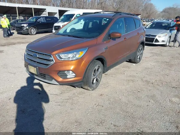 1FMCU9GD1HUD50252 2017 FORD ESCAPE - Image 2