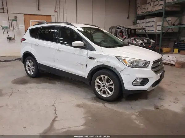 1FMCU9GD1HUD54625 2017 FORD ESCAPE - Image 1