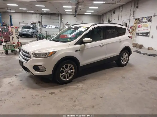 1FMCU9GD1HUD54625 2017 FORD ESCAPE - Image 2