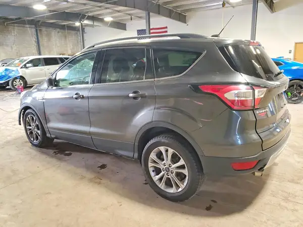 1FMCU9GD1HUE40257 2017 FORD ESCAPE - Image 2