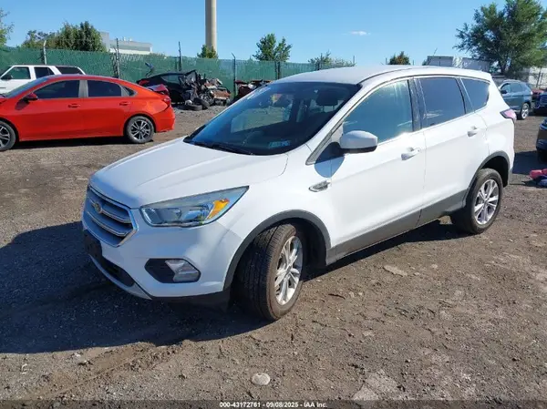 1FMCU9GD1HUE75803 2017 FORD ESCAPE - Image 2