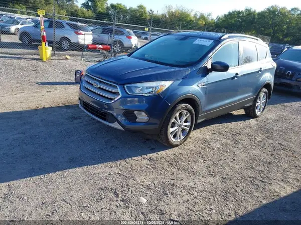 1FMCU9GD1JUA05082 2018 FORD ESCAPE - Image 2