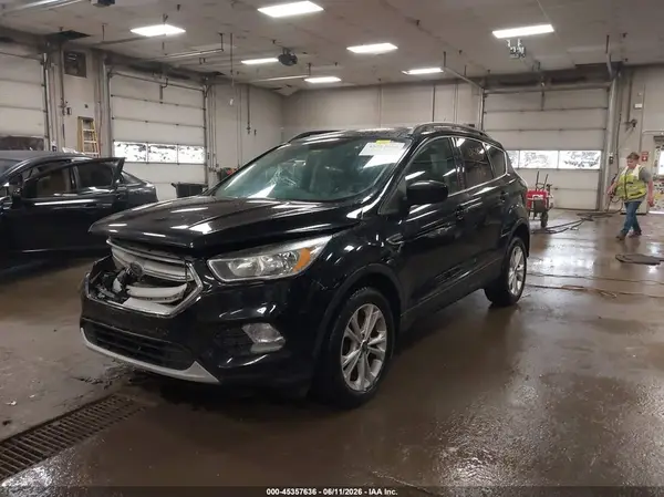 1FMCU9GD1JUA11867 2018 FORD ESCAPE - Image 2