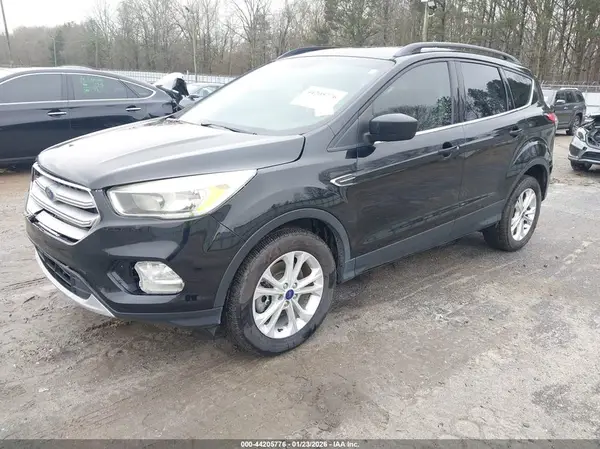 1FMCU9GD1JUA21587 2018 FORD ESCAPE - Image 2
