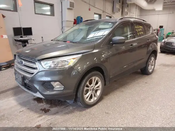 1FMCU9GD1JUA67596 2018 FORD ESCAPE - Image 2