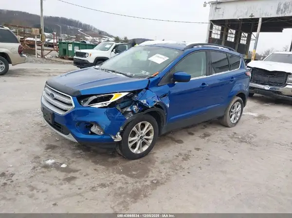 1FMCU9GD1JUA81546 2018 FORD ESCAPE - Image 2