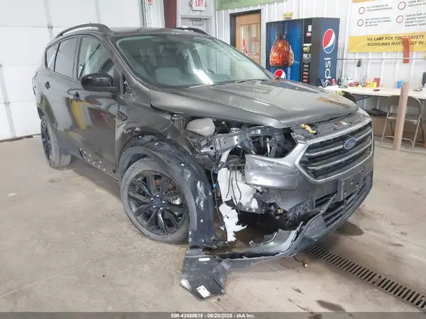 1FMCU9GD1JUA85631 2018 FORD ESCAPE - Image 1