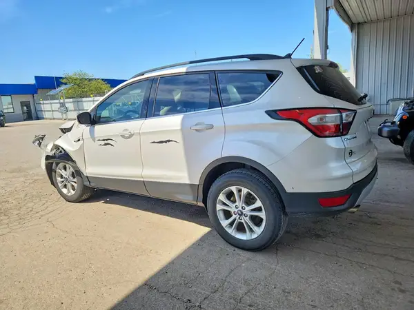 1FMCU9GD1JUA90151 2018 FORD ESCAPE - Image 2