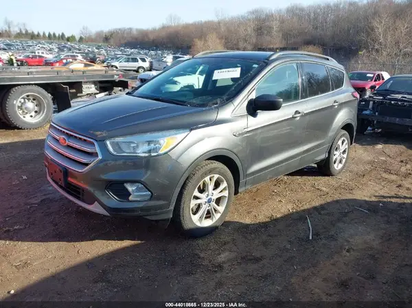 1FMCU9GD1JUA94989 2018 FORD ESCAPE - Image 2