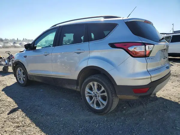 1FMCU9GD1JUA98203 2018 FORD ESCAPE - Image 2