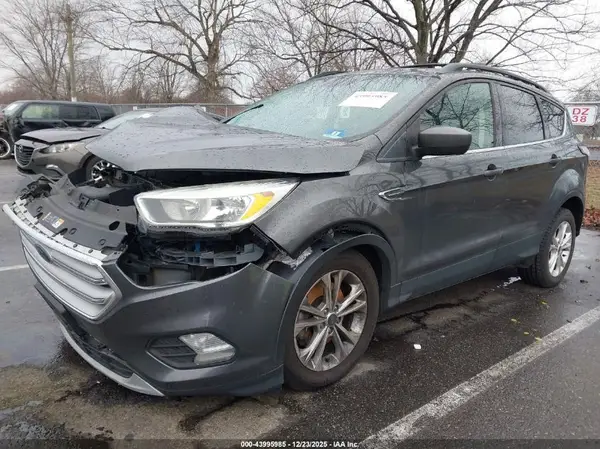 1FMCU9GD1JUB01598 2018 FORD ESCAPE - Image 2