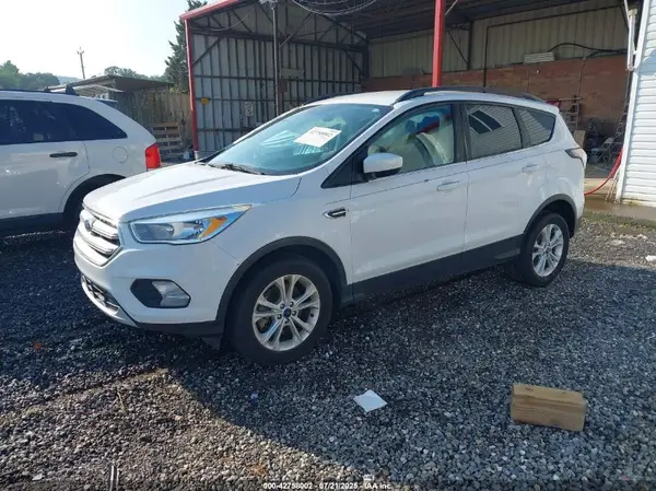 1FMCU9GD1JUB35766 2018 FORD ESCAPE - Image 2