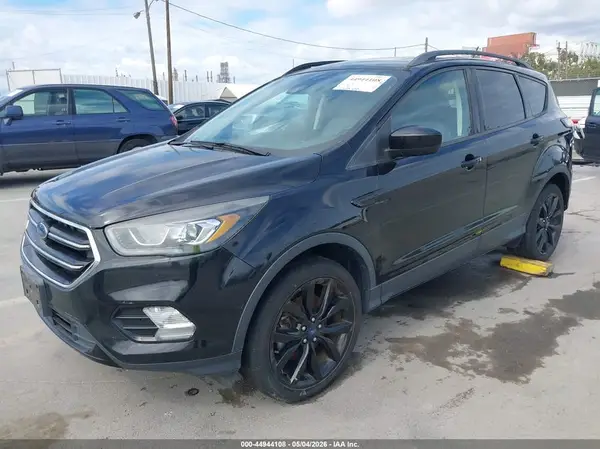 1FMCU9GD1JUB44113 2018 FORD ESCAPE - Image 2