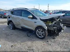 1FMCU9GD1JUB82215 2018 FORD ESCAPE