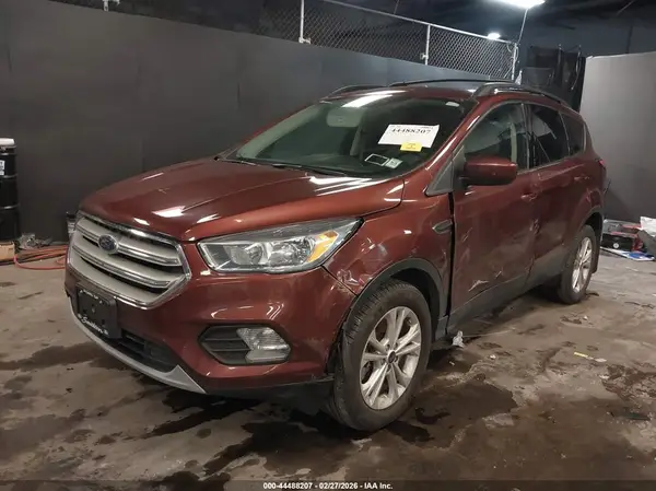 1FMCU9GD1JUB93196 2018 FORD ESCAPE - Image 2