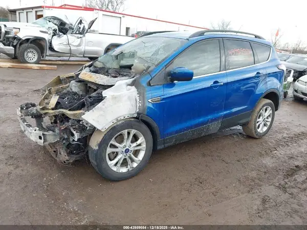 1FMCU9GD1JUC02477 2018 FORD ESCAPE - Image 2
