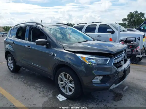 1FMCU9GD1JUC06528 2018 FORD ESCAPE - Image 1