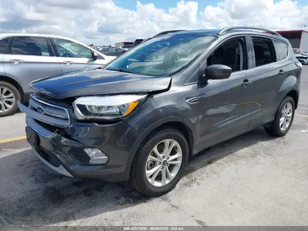 1FMCU9GD1JUC06528 2018 FORD ESCAPE - Image 2