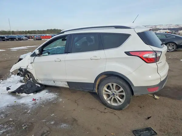 1FMCU9GD1JUC16346 2018 FORD ESCAPE - Image 2