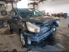 1FMCU9GD1JUC36452 2018 FORD ESCAPE