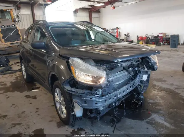 1FMCU9GD1JUC36452 2018 FORD ESCAPE - Image 1
