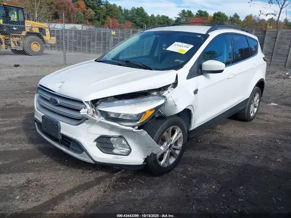 1FMCU9GD1JUD08203 2018 FORD ESCAPE - Image 2