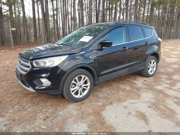 1FMCU9GD1JUD08587 2018 FORD ESCAPE - Image 2